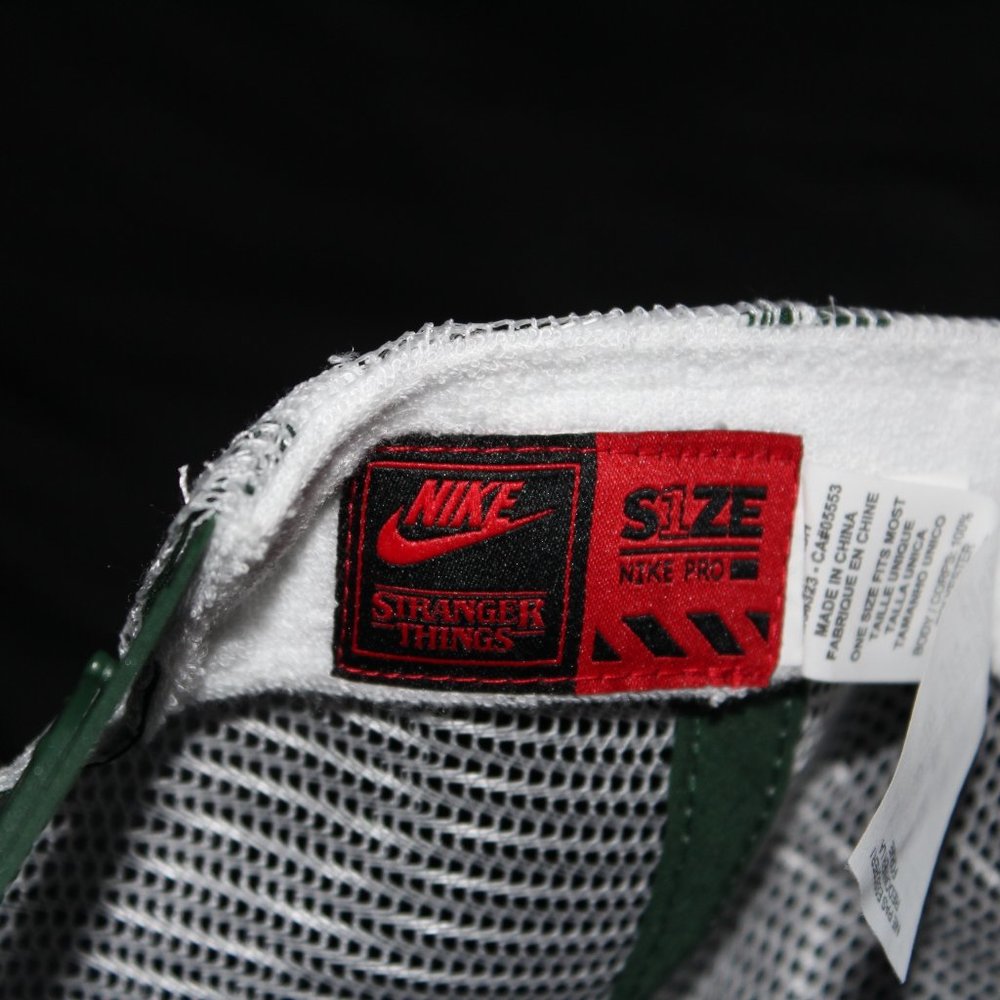 Nike x Stranger Things Pro Retro Cap Hawkins High - Picture 4 of 4